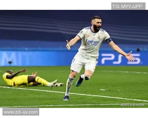 本泽马：从足球天才到传奇前锋的辉煌旅程与未来展望